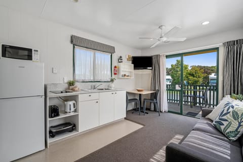 Holiday Unit (1BR) | Living area