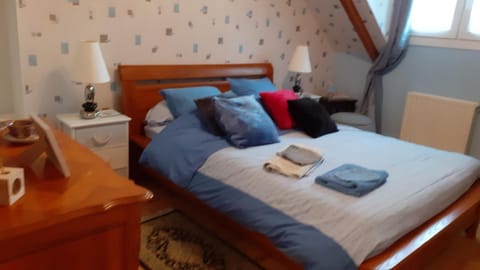 Individually decorated, individually furnished, desk, laptop workspace