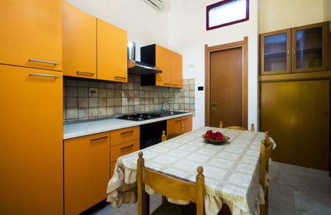 Apartment, 2 Bedrooms | In-room dining