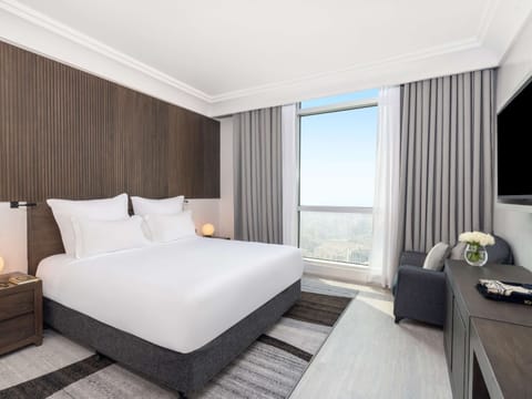 Deluxe Junior Suite, 2 Single Size Beds, City View | Egyptian cotton sheets, premium bedding, Select Comfort beds, minibar