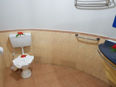 Villa, Ocean View | Bathroom | Shower, rainfall showerhead, designer toiletries, towels