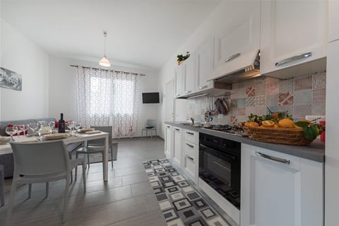 Apartment, 1 Bedroom (Bilo 1) | Private kitchen | Full-size fridge, oven, stovetop, espresso maker