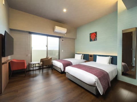 Executive Twin Room, Non Smoking | Down comforters, soundproofing, free WiFi, bed sheets