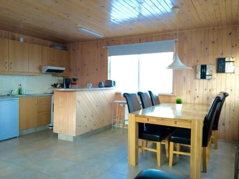 Cottage, 3 Bedrooms | Private kitchen | Fridge, microwave, oven, stovetop