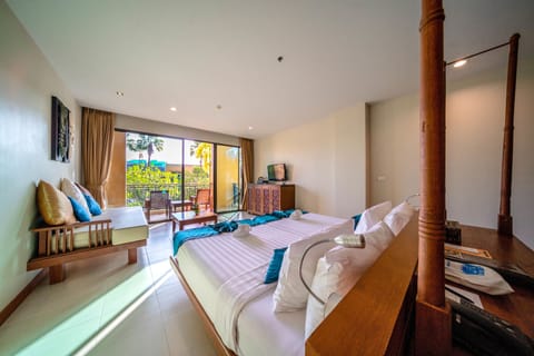 Deluxe Room, Pool View | Pillowtop beds, minibar, in-room safe, desk