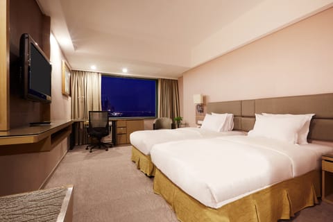 2 Twin Beds Premium River view | Free minibar items, in-room safe, desk, iron/ironing board