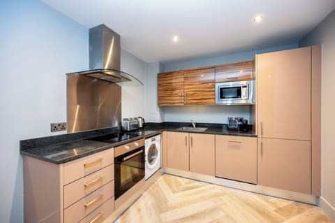 Standard Apartment, 1 Bedroom (Sleeps 4) | Private kitchen | Full-size fridge, microwave, oven, stovetop