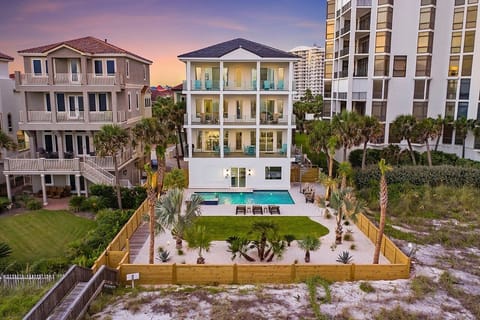 Diamond in the Dunes - Beachfront Dunes of Destin Vacation Rental House with Private Pool in Destin, Florida - Five Star Properties Destin/30A