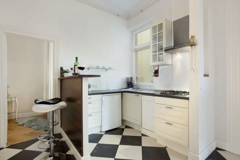 Apartment | Private kitchen | Fridge, microwave, oven, stovetop