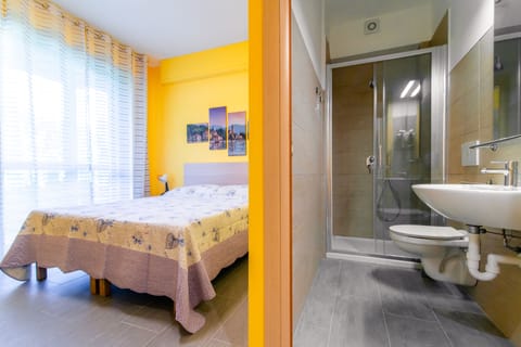 Deluxe Double Room, Balcony | Soundproofing, free WiFi