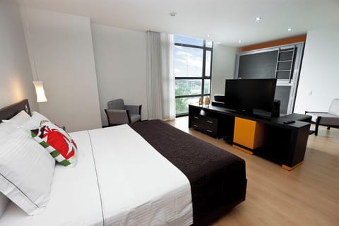 Premium Double Room | In-room safe, desk, laptop workspace, soundproofing