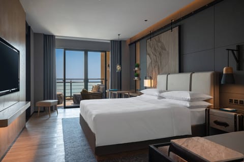 Room, 1 King Bed, Balcony, Ocean View (Balcony) | Premium bedding, down comforters, pillowtop beds, in-room safe