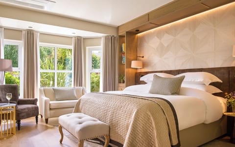 Luxury Double Room, 1 King Bed | In-room safe, desk, soundproofing, free cribs/infant beds