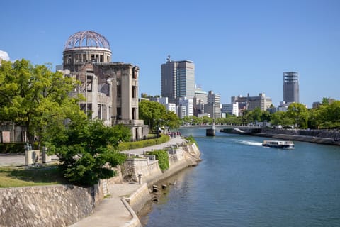 Japanese Style Room, The Atomic Bomb Dome View | Park view