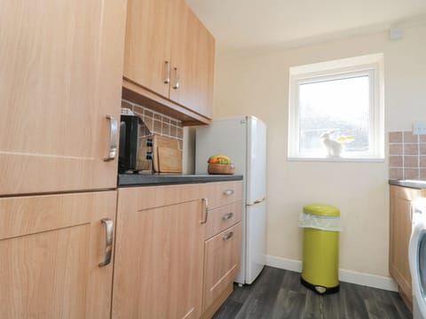 Cottage | Private kitchen | Cookware/dishes/utensils