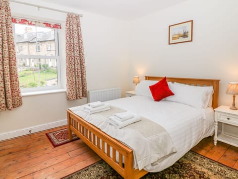 Cottage | 3 bedrooms, individually decorated, individually furnished, free WiFi