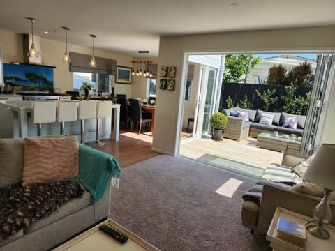 Indoor outdoor living