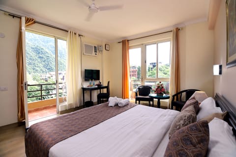 Luxury Apartment, 1 Bedroom, Garden View | View from room