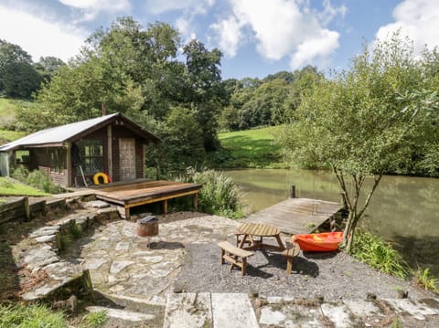 Cottage | Interior