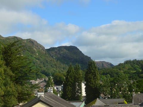 Cottage | Property grounds