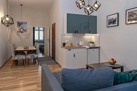 Standard Apartment | Private kitchenette | Fridge, stovetop, coffee/tea maker, electric kettle