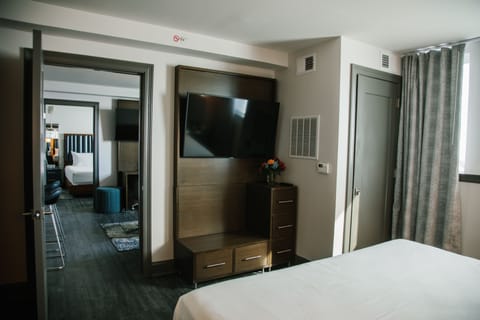 2 Bedroom King-King Luxury Suite | Premium bedding, in-room safe, desk, laptop workspace