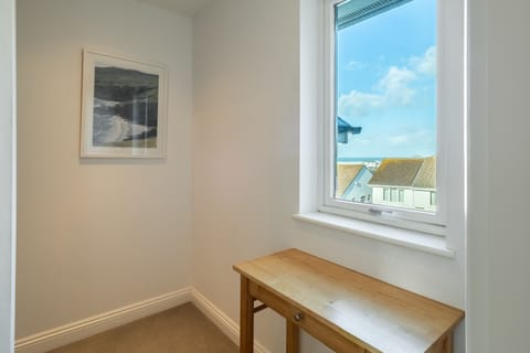 Sea Folly, Perranporth. First floor: Landing