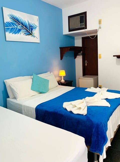 Standard Triple Room | Minibar, free WiFi, bed sheets