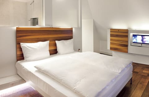 Junior Double Room | Premium bedding, pillowtop beds, minibar, in-room safe