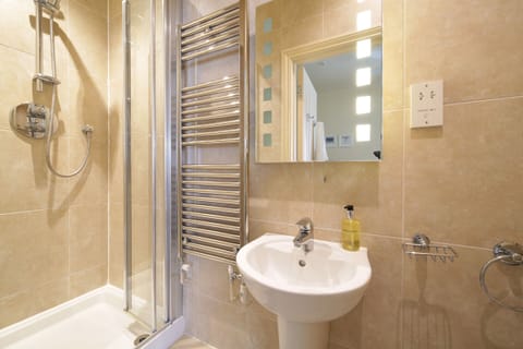 Single Room, Ensuite | Bathroom