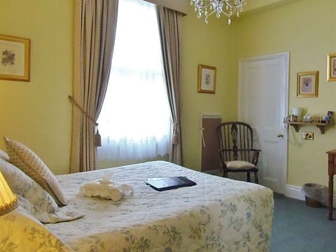 Double Room, Ensuite (Room 2 & 3)