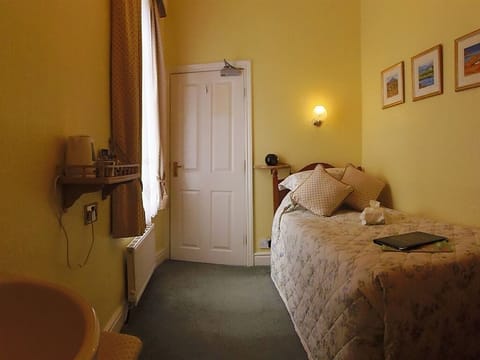 Single Room, Ensuite (Room 7)