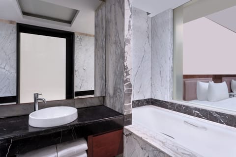 Club Room, 2 Twin Beds, City View | Bathroom | Separate tub and shower, deep soaking tub, rainfall showerhead