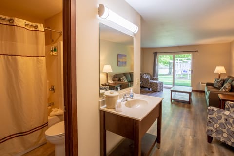 Standard Suite, 1 King Bed with Sofa bed, Non Smoking, Microwave | Bathroom | Combined shower/tub, free toiletries, hair dryer, towels