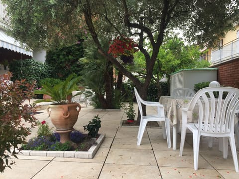 Apartment, 2 Bedrooms | Terrace/patio