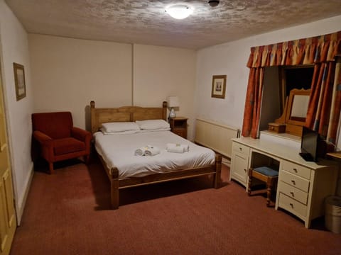 Double Room, 1 Bedroom | Premium bedding, desk, iron/ironing board, free WiFi