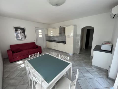 Superior Apartment, 1 Bedroom | In-room safe, desk, cribs/infant beds, free WiFi