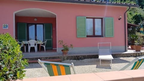 Villa Giuliana, garden and external square.