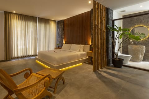 Family Suite, 2 Bedrooms | Premium bedding, minibar, in-room safe, individually decorated