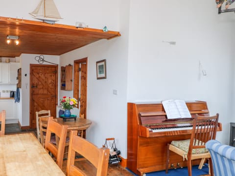 Cottage | Living room