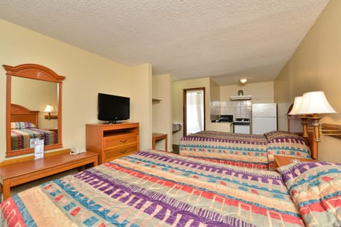 Room, 2 Double Beds, Kitchenette | Desk, free WiFi, bed sheets, alarm clocks