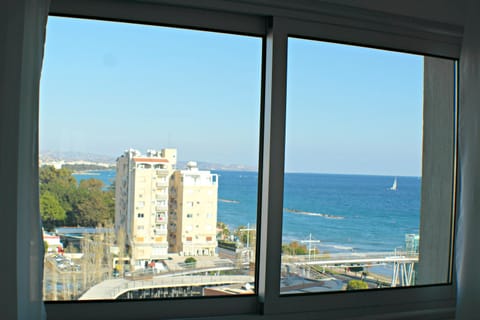 Signature Studio Suite, Partial Sea View (Miramar) | Water view