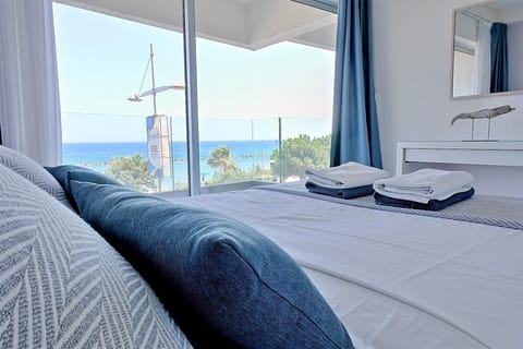 Luxury Apartment, 2 Bedrooms, Sea View (Sage) | Desk, iron/ironing board, free WiFi, bed sheets