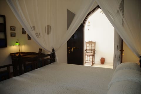 Double Room (Writer) | In-room safe, individually furnished, free WiFi, bed sheets