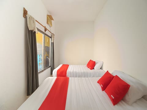 Standard Room, 2 Double Beds | Free WiFi