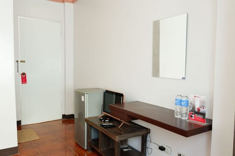 Double Room (Window is not Guaranteed) | Desk, free WiFi