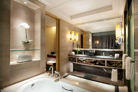 Deluxe Room | Bathroom | Separate tub and shower, deep soaking tub, designer toiletries