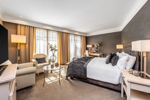 Free toiletries, hair dryer, bathrobes, slippers