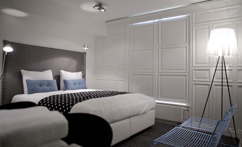 Suite S Charity Room | Egyptian cotton sheets, hypo-allergenic bedding, Select Comfort beds