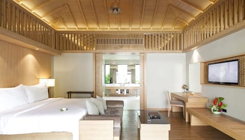 Minibar, in-room safe, desk, soundproofing